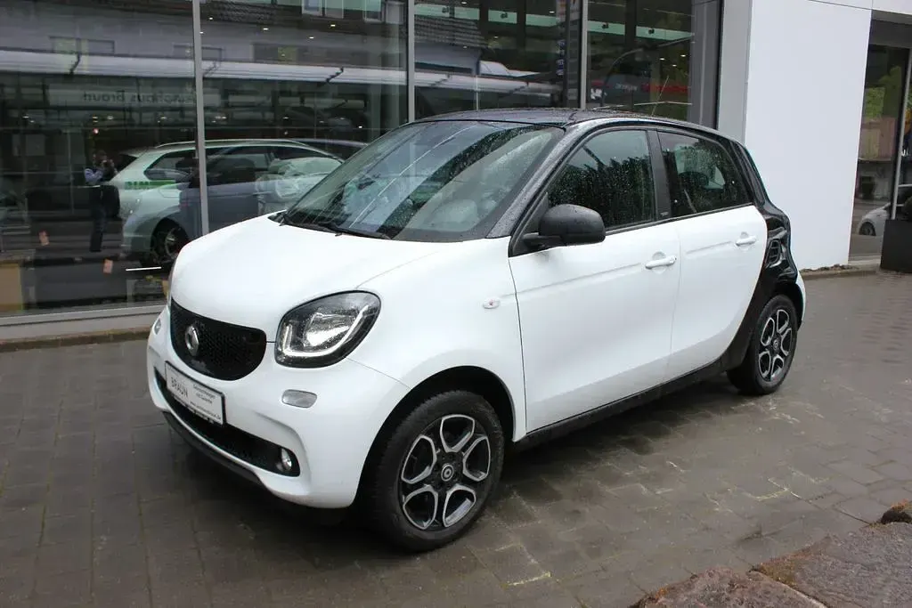 Usata Smart ForFour Passion 71 CV (52 kW) 2019 Nero Utilitaria