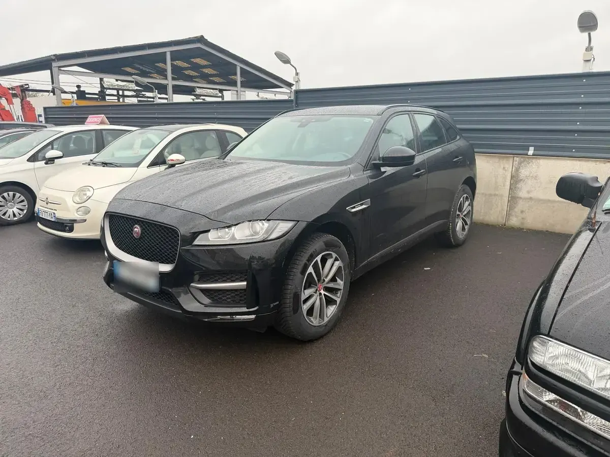 Gebraucht Jaguar F-Pace 180 PS (132 kW) 2016 Schwarz SUV
