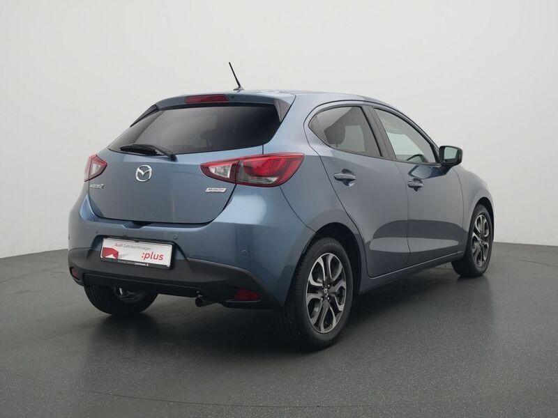 Gebraucht Mazda 2 Nakama 90 PS (66 kW) 2016 Saphirblau Kleinwagen