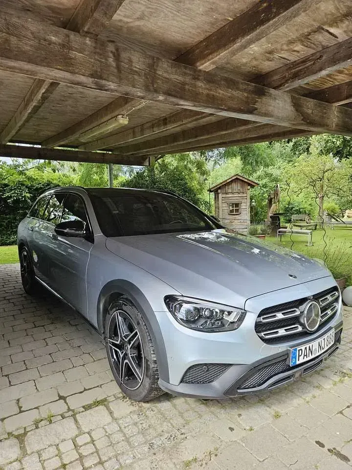 Gebraucht Mercedes E400 Avantgarde 330 PS (242 kW) 2023 Silber Kombi