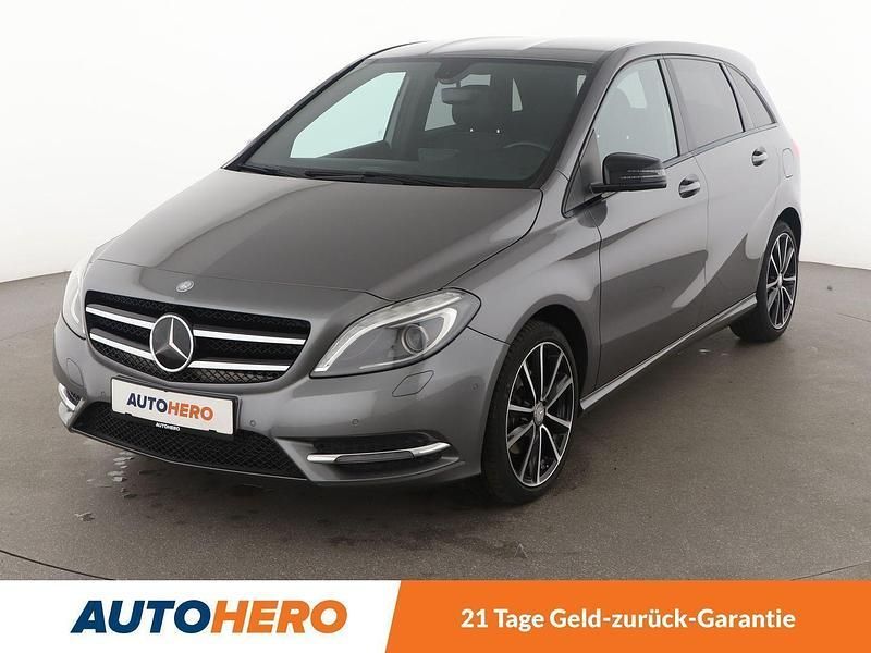 Grau Gebraucht 2014 Mercedes B180 Van / Kleinbus | 12.700 € (Fairer Preis) - Bild 1/3