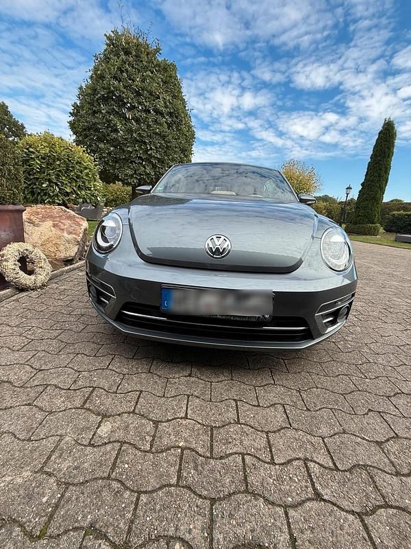 Gebraucht VW Beetle Cabriolet 150 PS (110 kW) 2017 Grau Cabrio