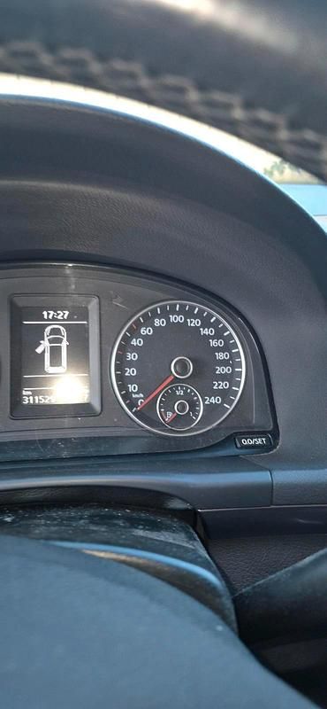 Gebraucht VW Touran 105 PS (77 kW) 2011 Silber Van / Kleinbus