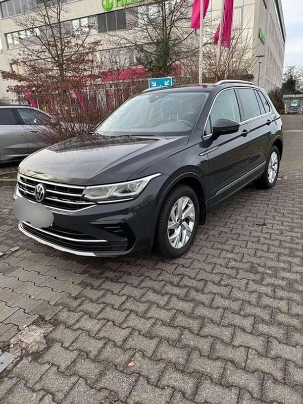 Gebraucht VW Tiguan Elegance 200 PS (147 kW) 2021 Grau SUV