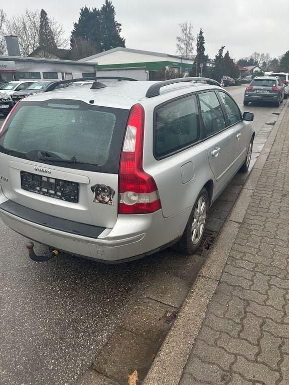 Gebraucht Volvo V50 Momentum 125 PS (91 kW) 2005 Silber Kombi