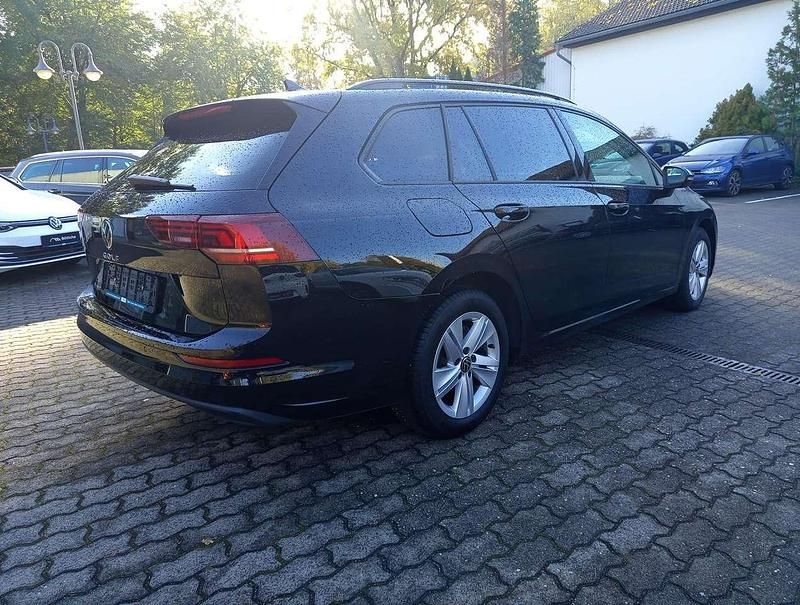 Gebraucht VW Golf VIII 116 PS (85 kW) 2025 Grenadillschwarz metallic Kombi