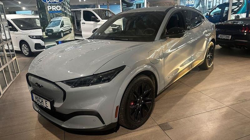 Neu Ford Mustang Mach-E Premium 216 kW (294 PS) 2026 Grau SUV