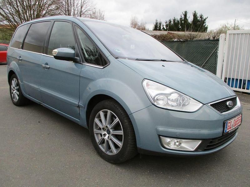 Gebraucht Ford Galaxy Ghia 140 PS (102 kW) 2009 Grau Van / Kleinbus