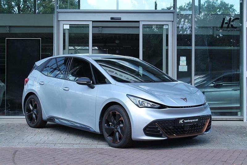 Second-hand Cupra Born 169 kW (231 CP) 2025 Argintiu Hatchback