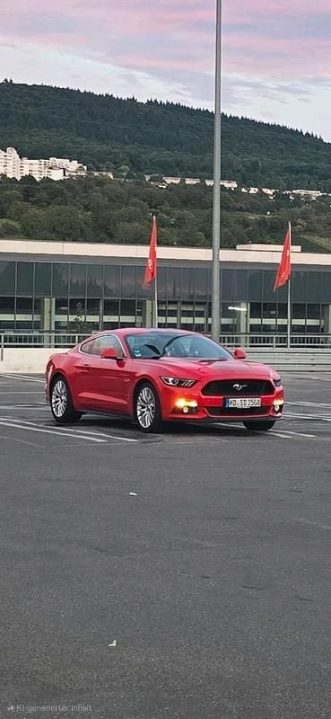 Rot Gebraucht 2016 Ford Mustang GT Coupé | 26.000 € (Fairer Preis) - Bild 1/4