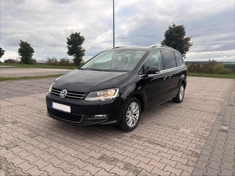 Schwarz Gebraucht 2012 VW Sharan Van / Kleinbus | 7.990 € (Fairer Preis) - Bild 1/4