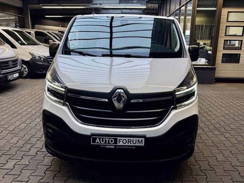 Gebraucht Renault Trafic 146 PS (107 kW) 2019 Weiß Van / Kleinbus