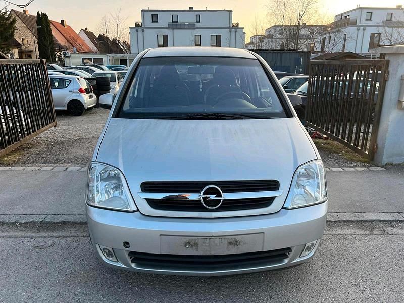 Gebraucht Opel Meriva 101 PS (74 kW) 2005 Silber Van / Kleinbus