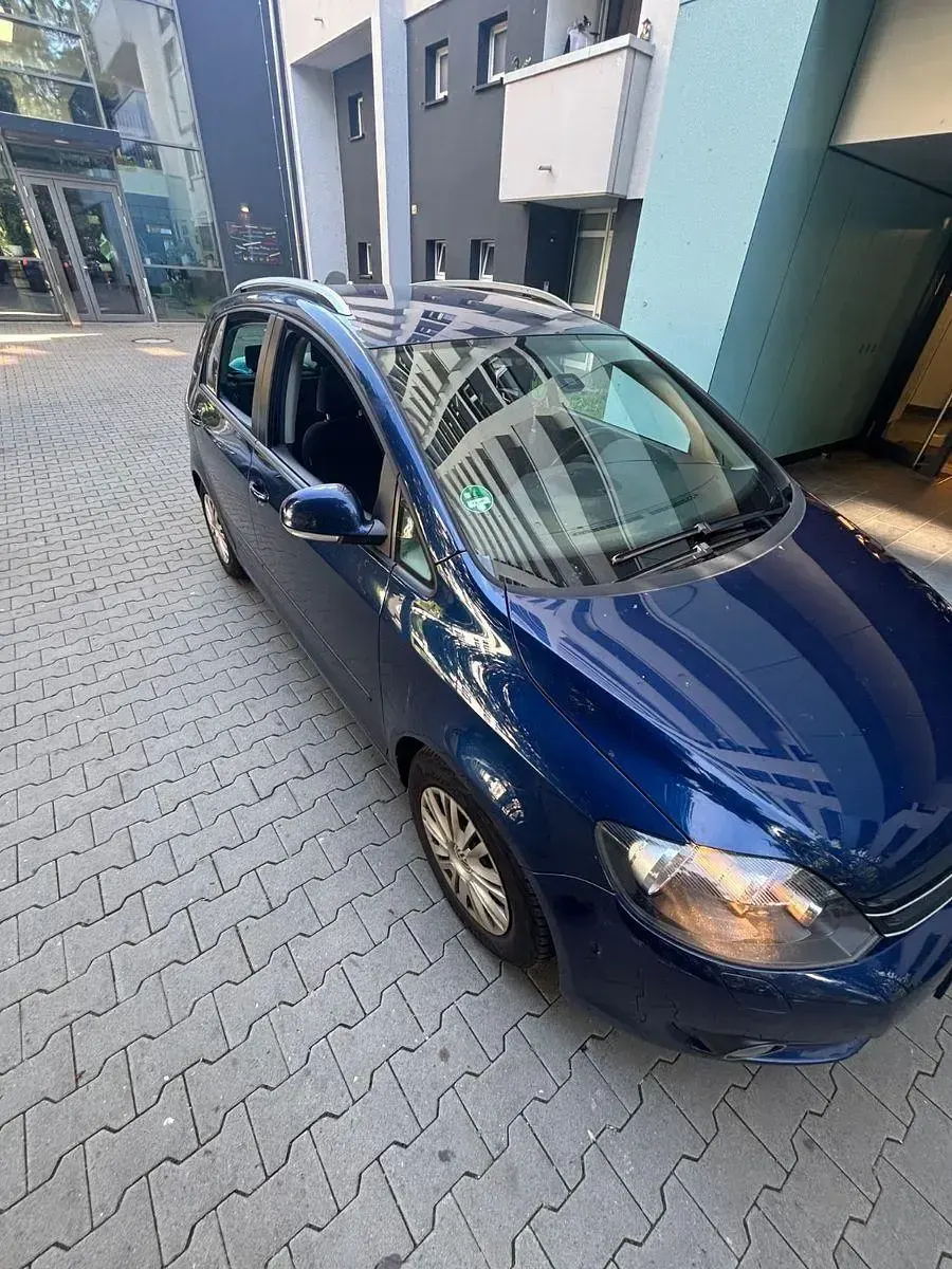 Gebraucht VW Golf Plus Cross Highline 122 PS (89 kW) 2010 Schwarz Van / Kleinbus