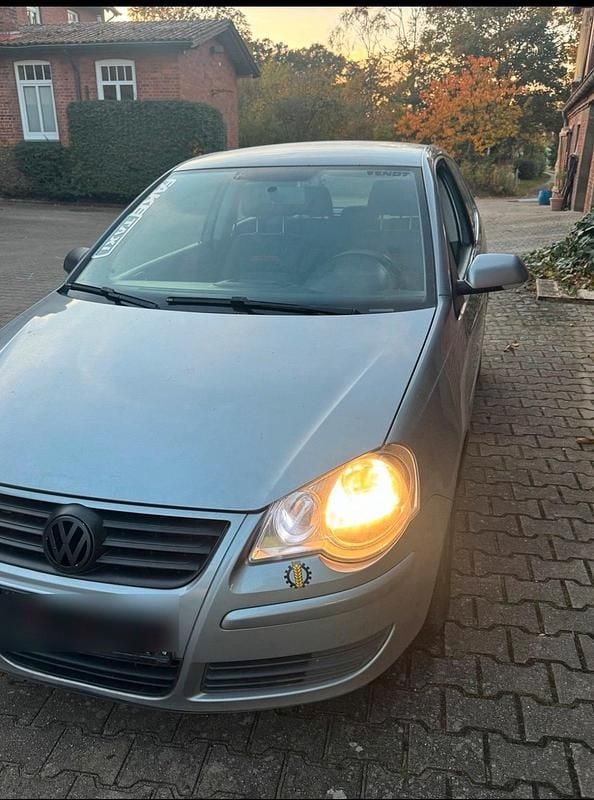 Silber Gebraucht 2006 VW Polo Kleinwagen | 600 € (Guter Preis) - Bild 1/4