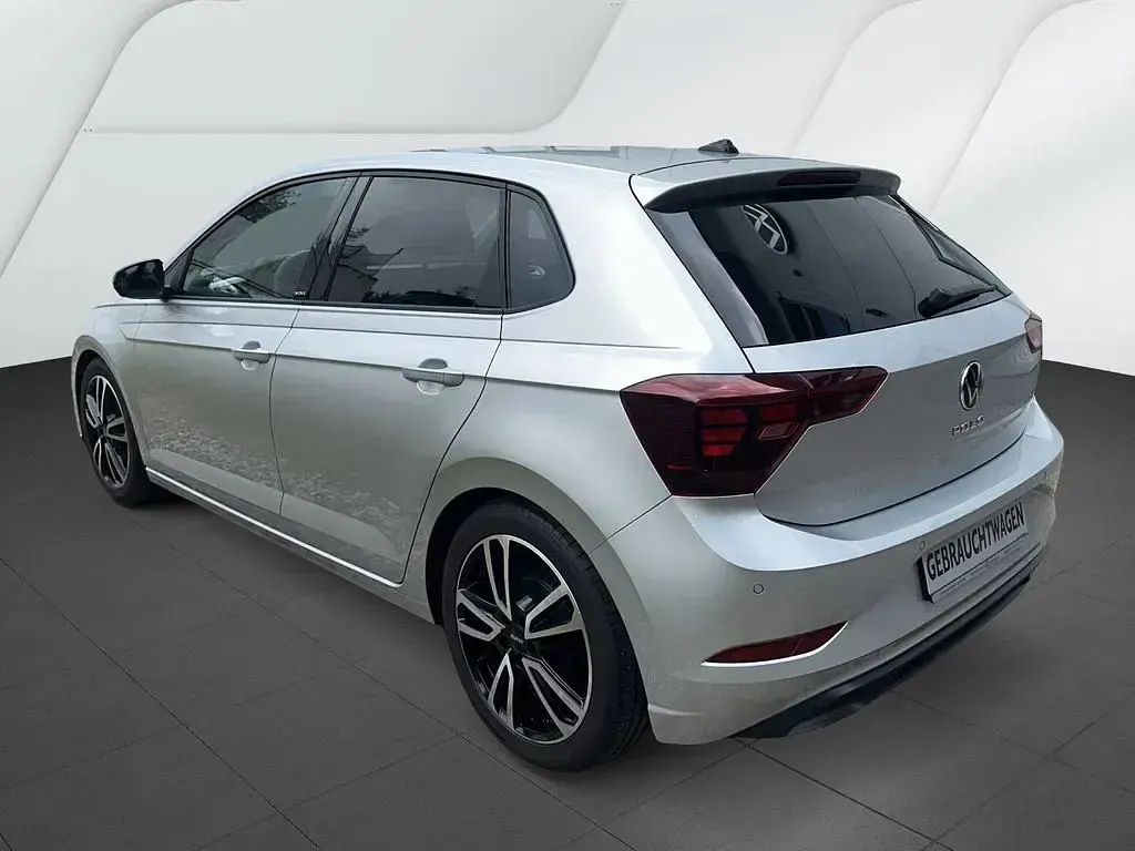 Gebraucht VW Polo Move 95 PS (69 kW) 2023 Silber Kleinwagen