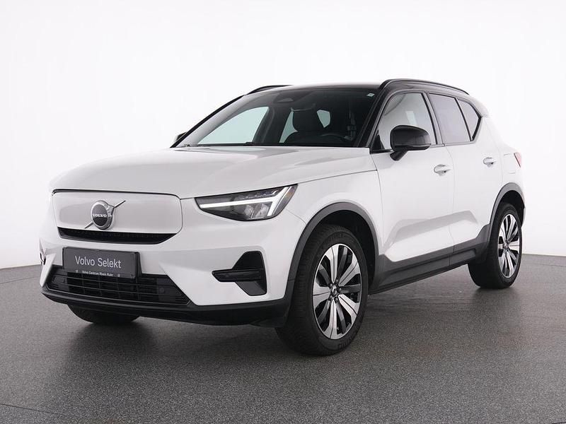 Gebraucht Volvo XC40 Core 169 kW (231 PS) 2023 Weiß crystal white / metallic SUV