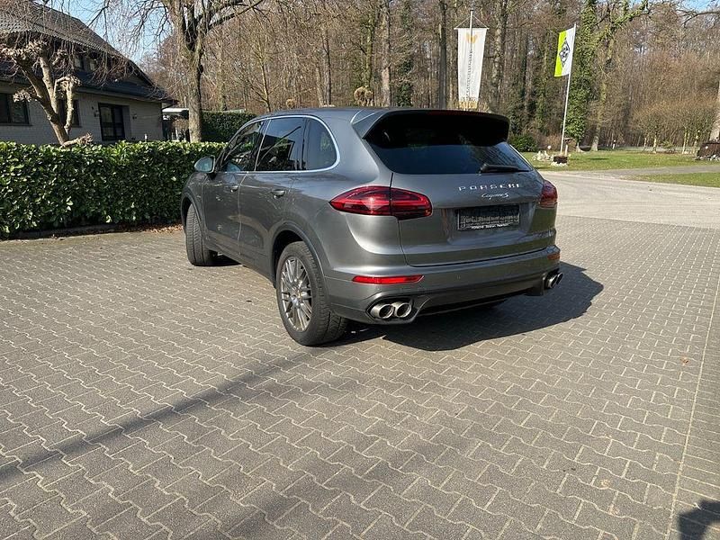 Gebraucht Porsche Cayenne S 385 PS (283 kW) 2017 Grau SUV