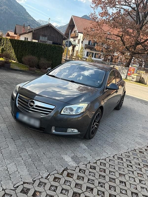 Gebraucht Opel Insignia 280 PS (205 kW) 2009 Grau Limousine