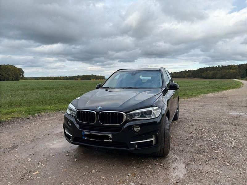 Schwarz Gebraucht 2015 BMW X5 SUV | 22.998 € (Fairer Preis) - Bild 1/4