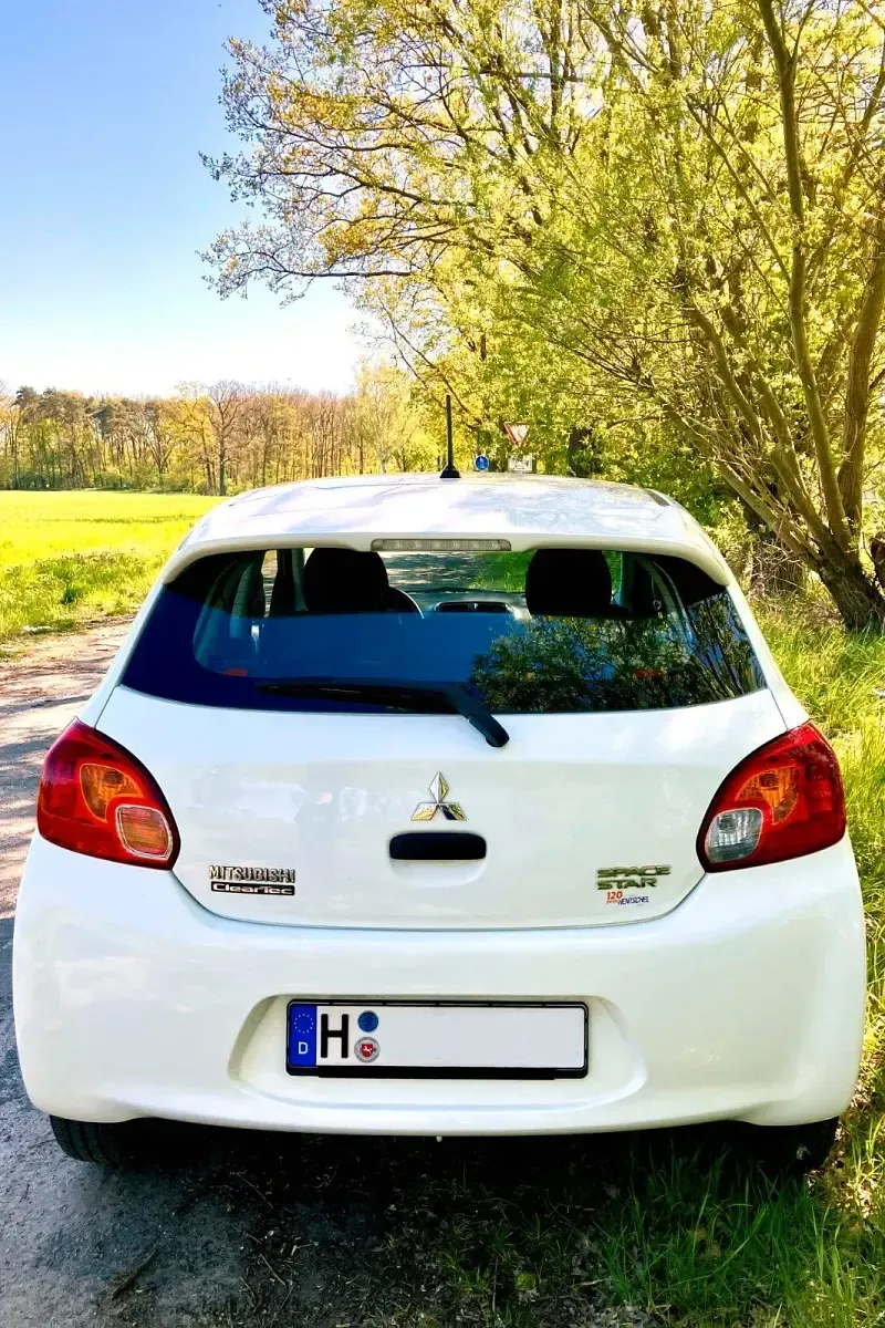 Gebraucht Mitsubishi Space Star Plus 70 PS (51 kW) 2015 Kleinwagen