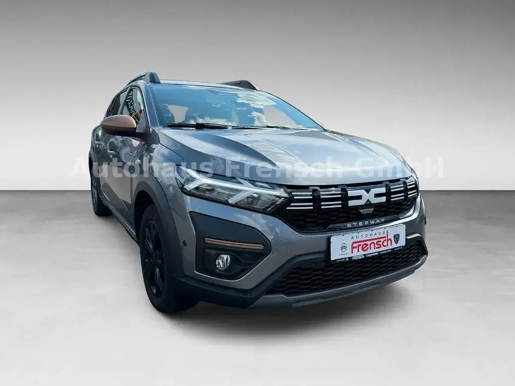 Gebraucht Dacia Sandero Extreme 91 PS (66 kW) 2024 Grau SUV