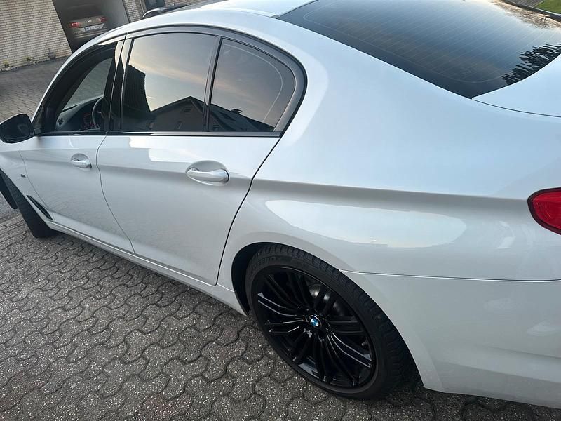 Usata BMW 530 252 CV (185 kW) 2017 Bianco Berlina