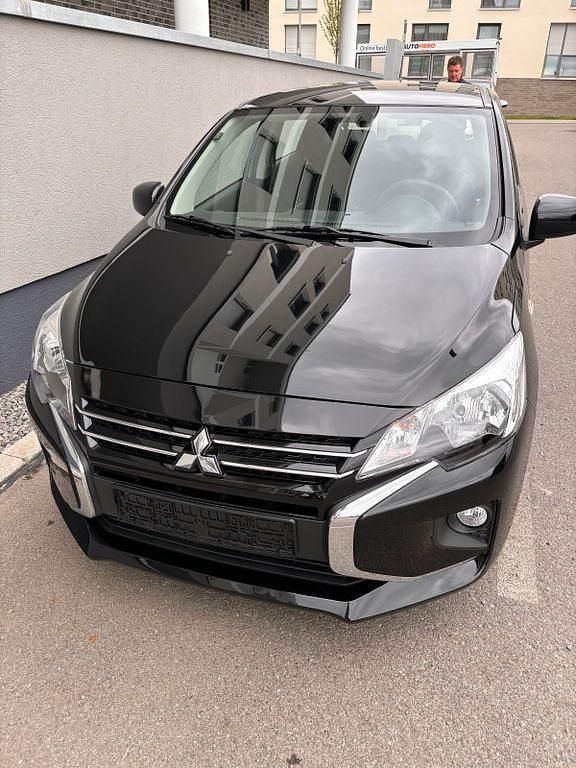 Schwarz Gebraucht 2021 Mitsubishi Space Star Select Limousine | 8.900 € (Guter Preis) - Bild 1/4