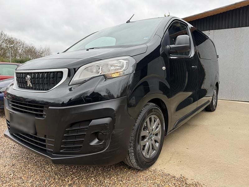 Usado Peugeot Expert 95 CV (69 kW) 2017 Negro Van