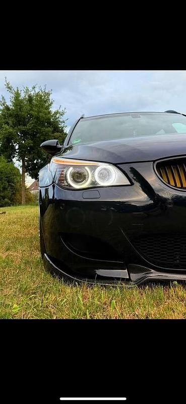 Schwarz Gebraucht 2006 BMW 535 Kombi | 10.499 € (Fairer Preis) - Bild 1/4