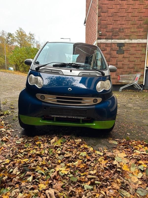 Blau Gebraucht 2002 Smart ForTwo Coupé Kleinwagen | 2.000 € (Fairer Preis) - Bild 1/4