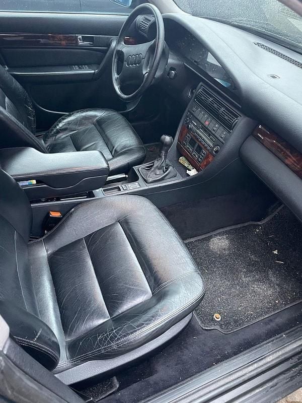 Gebraucht Audi 100 174 PS (127 kW) 1994 Grün Kombi