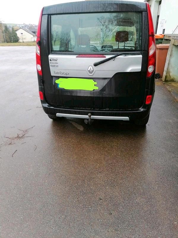 Gebraucht Renault Clio II 106 PS (77 kW) 2010 Schwarz Kleinwagen