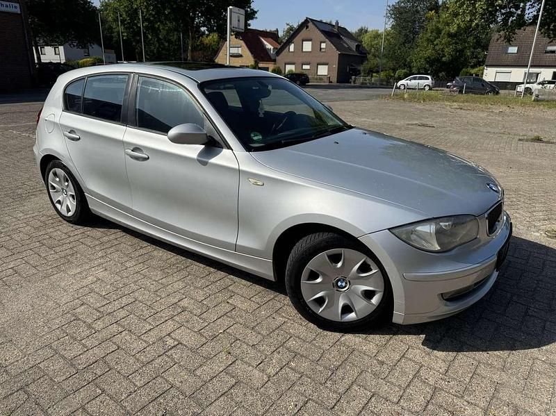 Gebraucht BMW 116 122 PS (89 kW) 2007 Titansilber metallic Kleinwagen
