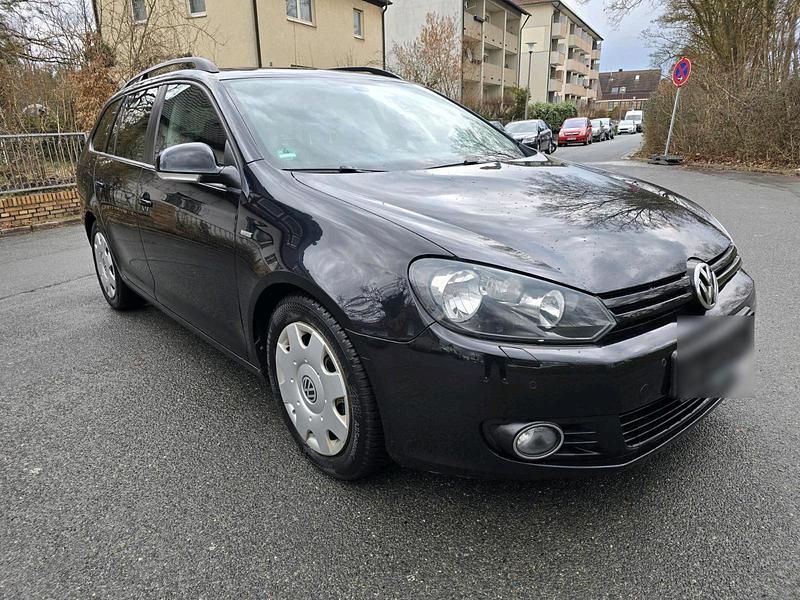 Gebraucht VW Golf VII Match 105 PS (77 kW) 2012 Kombi