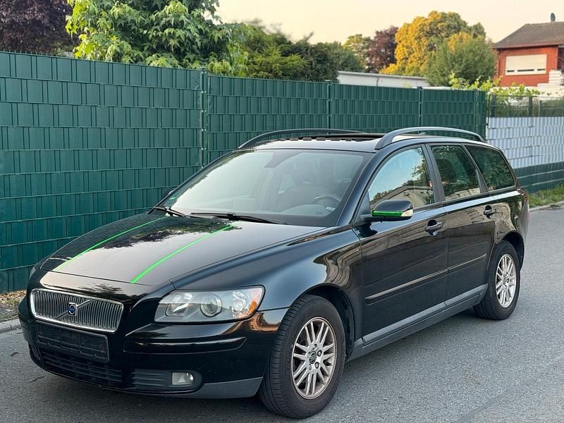 Schwarz Gebraucht 2006 Volvo V50 Kombi | 1.990 € (Fairer Preis) - Bild 1/4