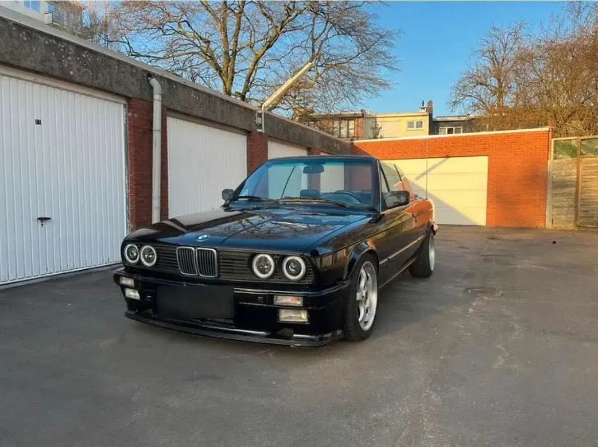 Gebraucht BMW 320 Cabriolet Basis 129 PS (94 kW) 1988 Schwarz Cabrio