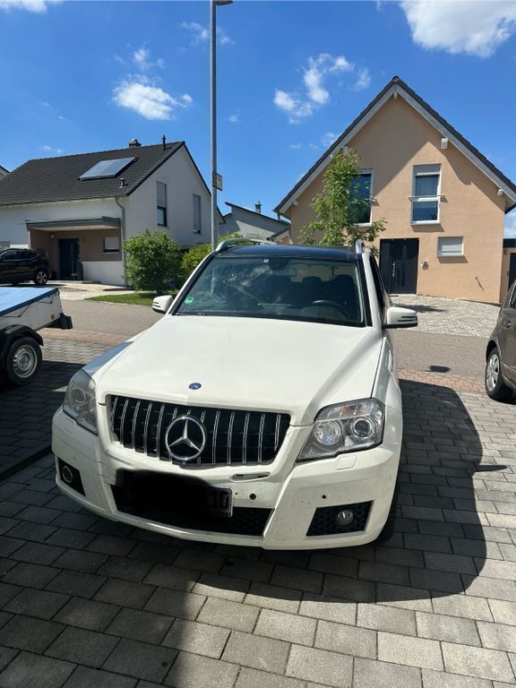 Weiß Gebraucht 2009 Mercedes GLK350 SUV | 7.900 € (Fairer Preis) - Bild 1/4