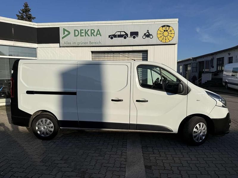 Gebraucht Renault Trafic Komfort 125 PS (91 kW) 2019 Gletscherweiss Van / Kleinbus