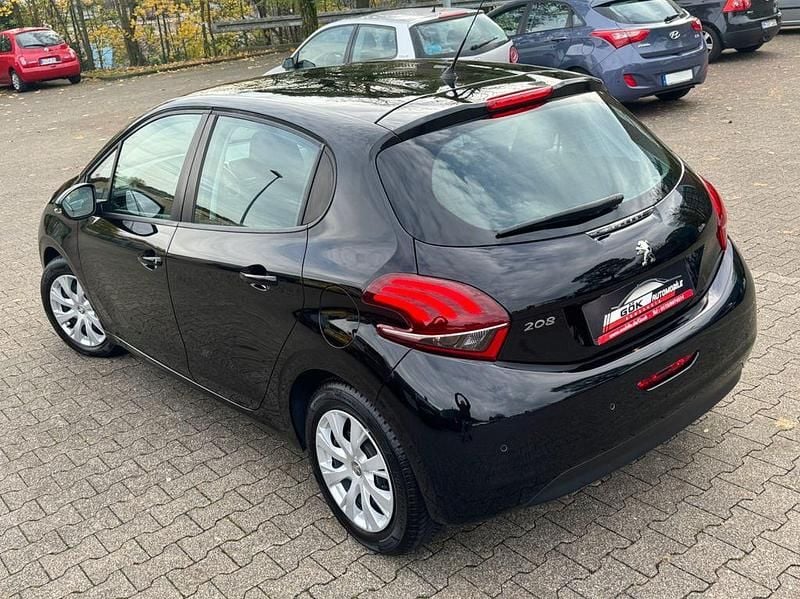 Schwarz Gebraucht 2018 Peugeot 208 Active Kleinwagen | 5.200 € (Guter Preis) - Bild 1/4