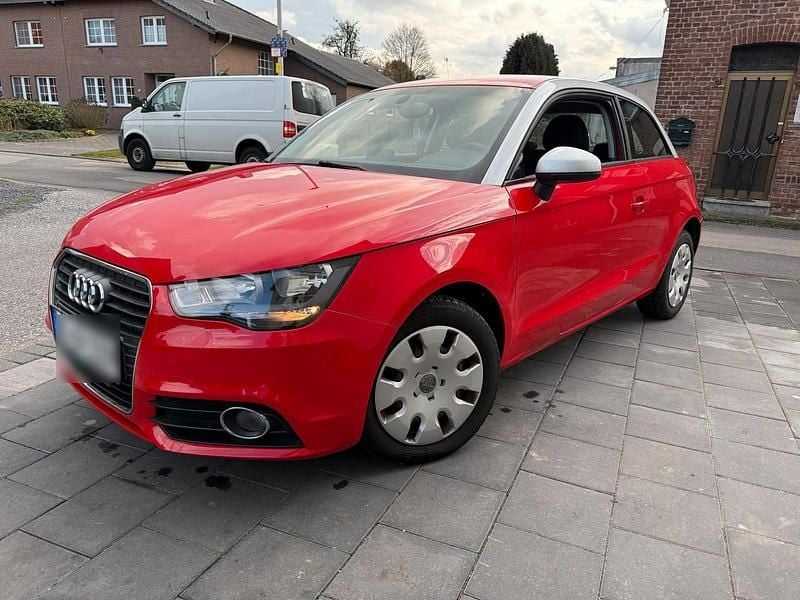 Gebraucht Audi A1 86 PS (63 kW) 2013 Rot Kleinwagen