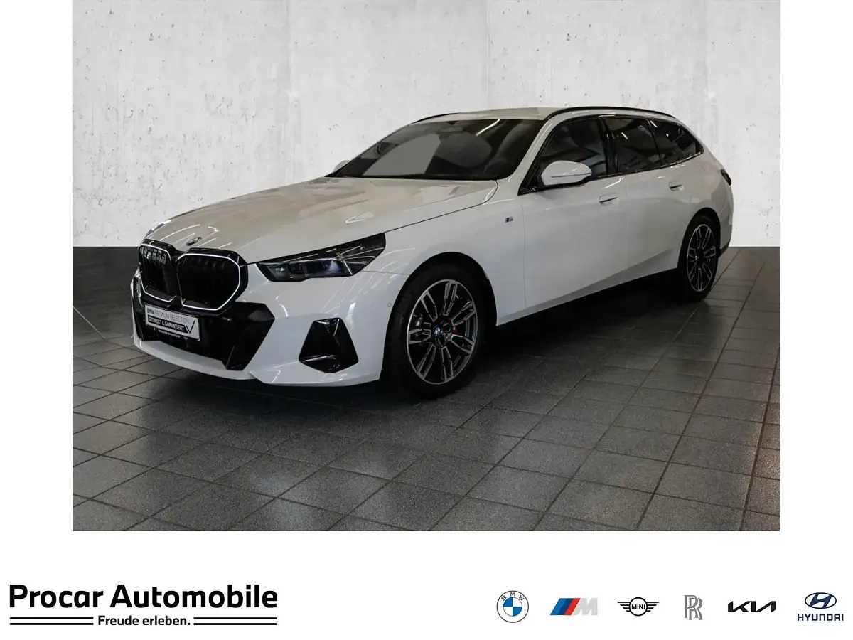 Gebraucht BMW 520 M Sport 197 PS (144 kW) 2024 Kombi