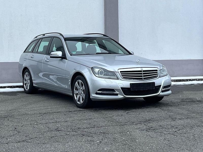 Gebraucht Mercedes C200 136 PS (100 kW) 2014 Silber Kombi