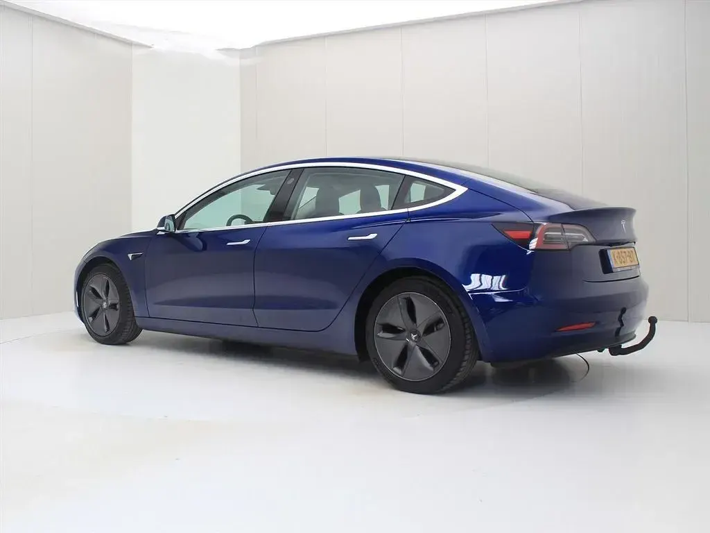 Gebraucht Tesla Model 3 Standard Range 225 kW (306 PS) 2020 Blau Limousine