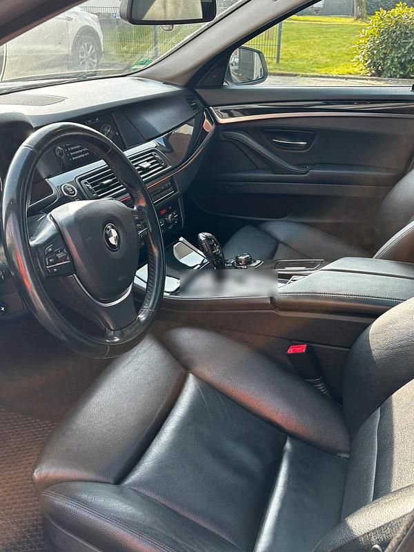 Gebraucht BMW 530 258 PS (189 kW) 2013 Weiß Kombi