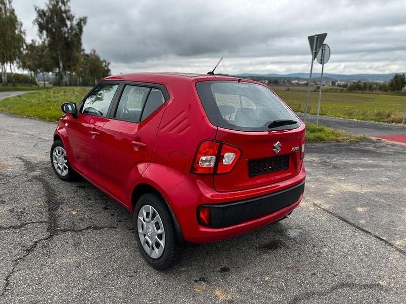 Gebraucht Suzuki Ignis 90 PS (66 kW) 2017 Rot Limousine
