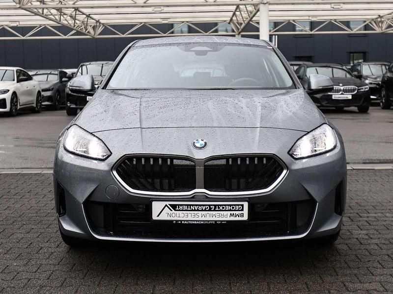 Gebraucht BMW 120 170 PS (125 kW) 2025 Grau Kleinwagen
