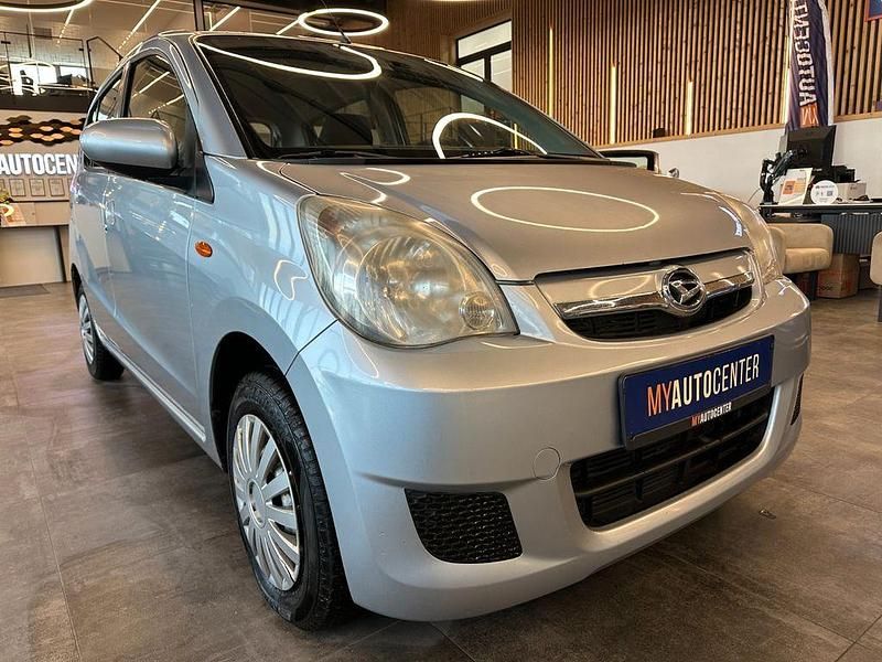 Gebraucht Daihatsu Cuore 69 PS (50 kW) 2008 Silber Kleinwagen