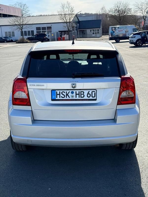 Gebraucht Dodge Caliber 150 PS (110 kW) 2007 Grau Kleinwagen