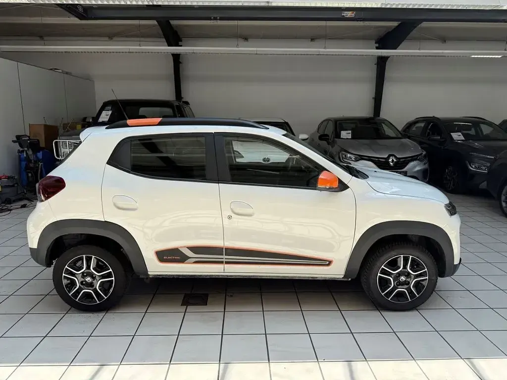 Gebraucht Dacia Spring Comfort Plus 33 kW (45 PS) 2021 Weiß Kleinwagen